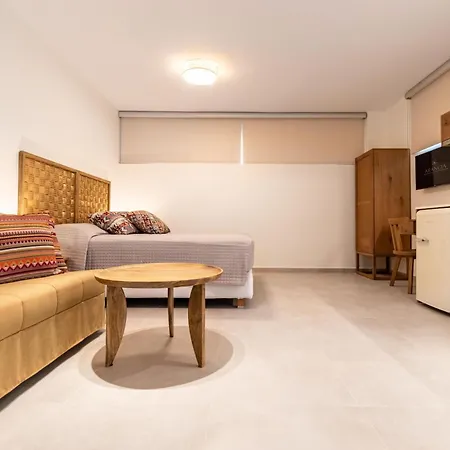 Arancia Elegant Rooms And Suites Tolón Extérieur photo