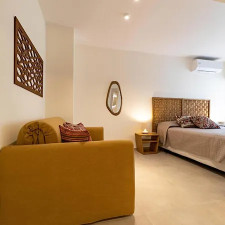Arancia Elegant Rooms And Suites Tolón Extérieur photo