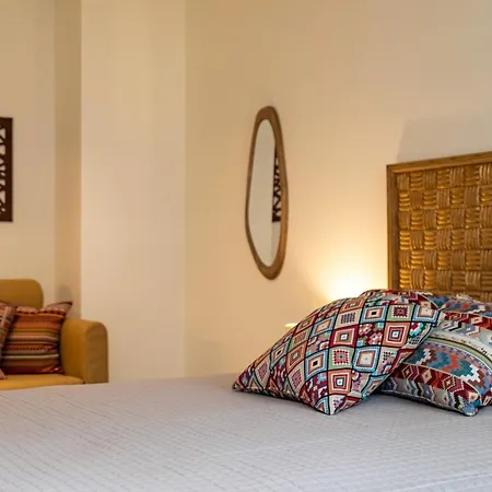 Arancia Elegant Rooms And Suites Tolón Extérieur photo