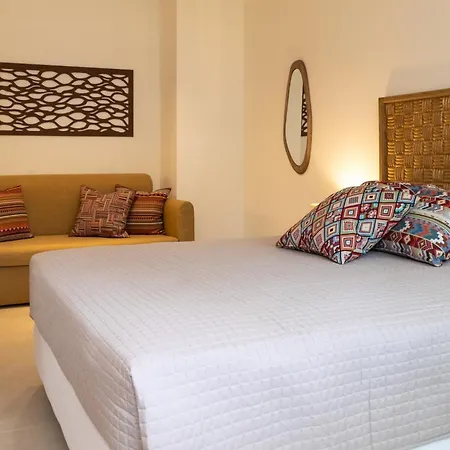 Arancia Elegant Rooms And Suites Tolón Extérieur photo