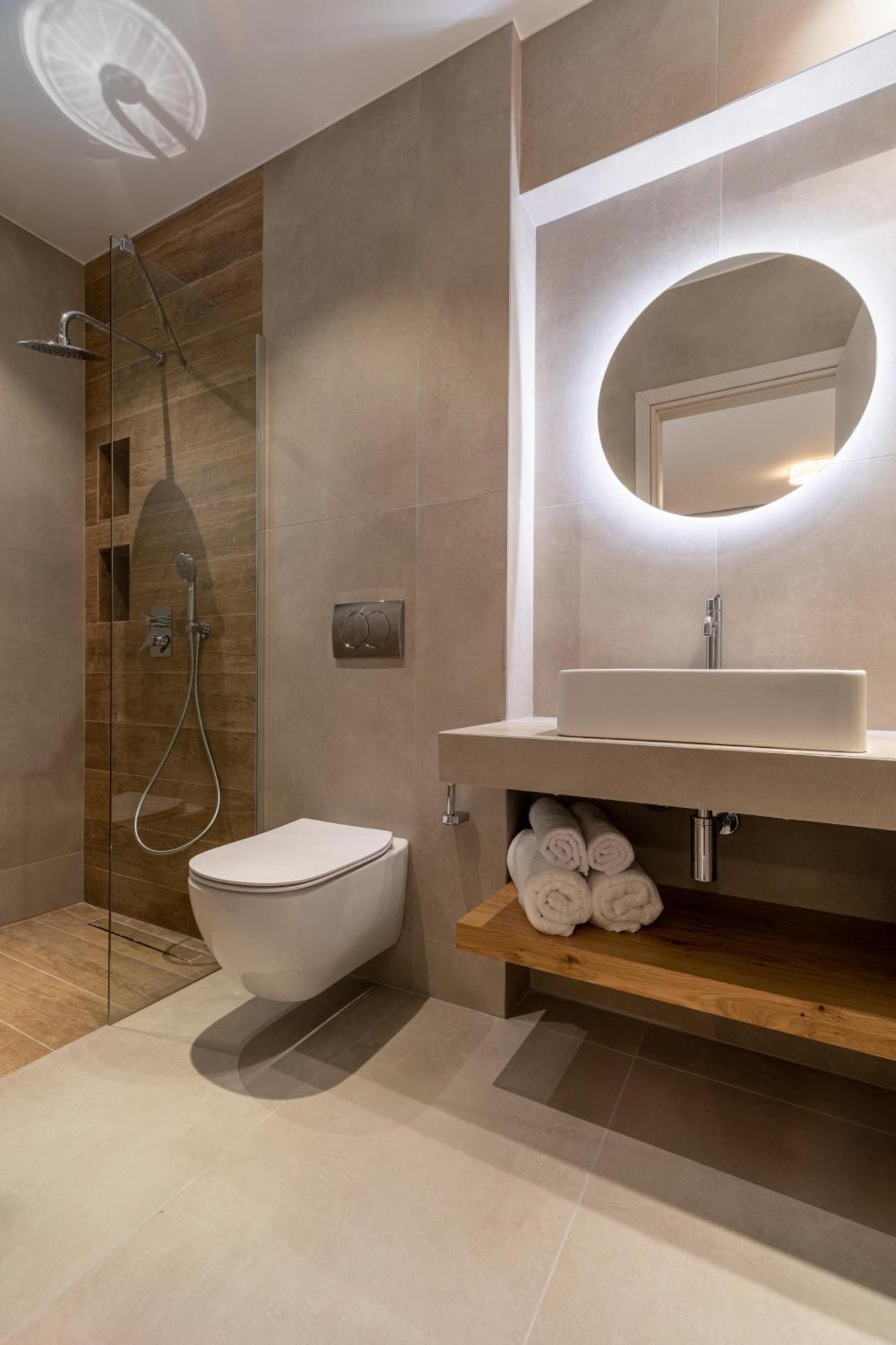 Arancia Elegant And Apartment Tolo
